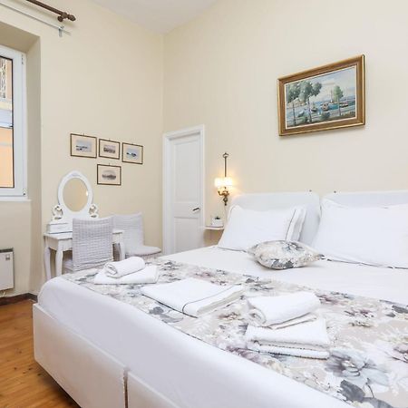 Liston Suites Anastasia Corfu  Esterno foto